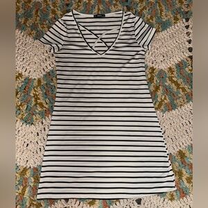 SHEIN Black & White Striped Crisscross V-Neck Short Sleeve Mini Dress